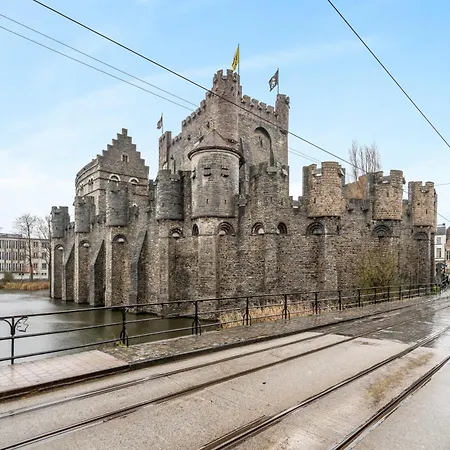 Gezellig & - 4 Persoons Gentse Apartment